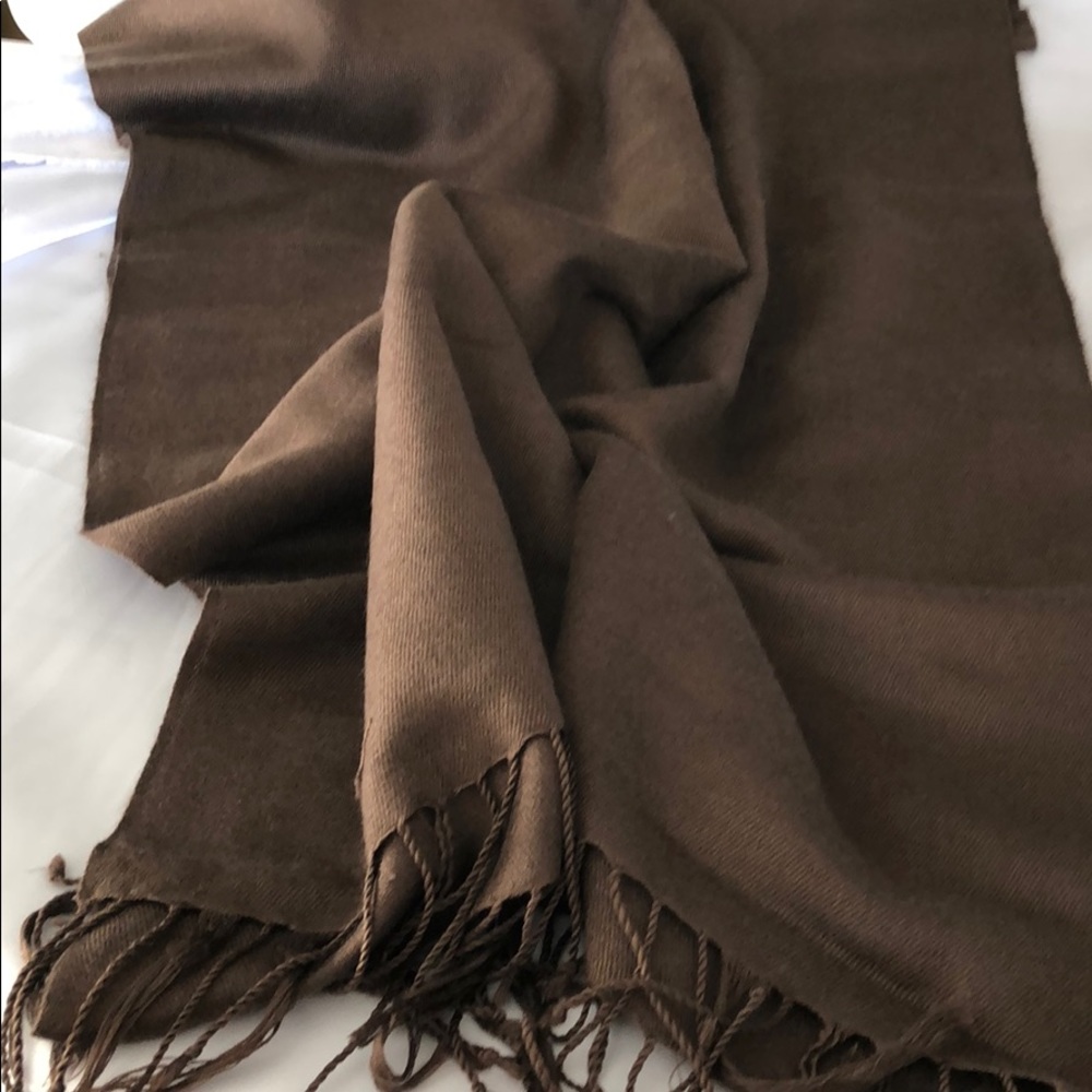 Scarf - Picture 2 of 3